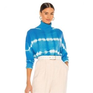CINQ A SEPT BLUE TIE-DYE TURTLENECK SWEATER
